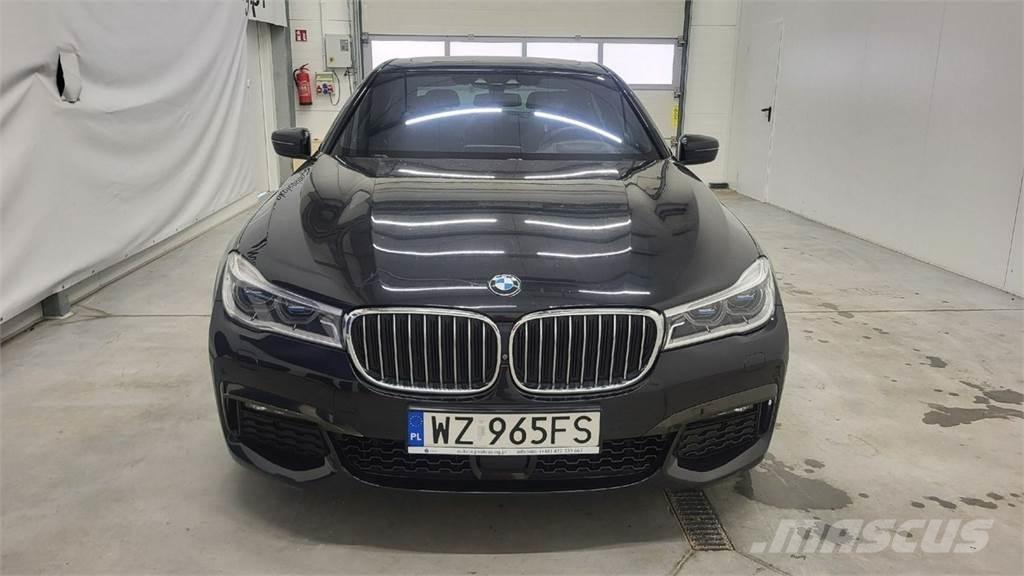 BMW 740 Voiture