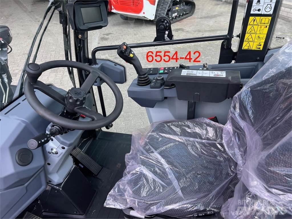 Bobcat L 85 Chargeuse sur pneus
