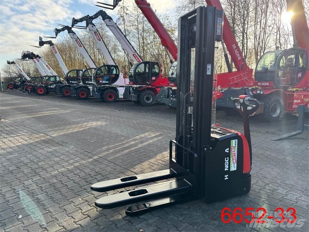 Hangcha CDD 12 - AC1 Gerbeur accompagnant