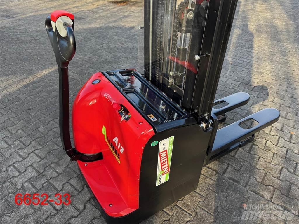 Hangcha CDD 12 - AC1 Gerbeur accompagnant