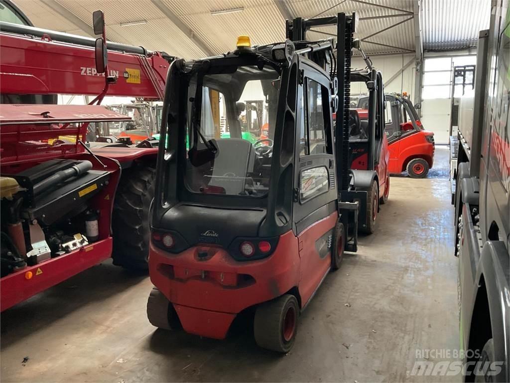 Linde E 30 - 01 Chariots élévateurs électriques