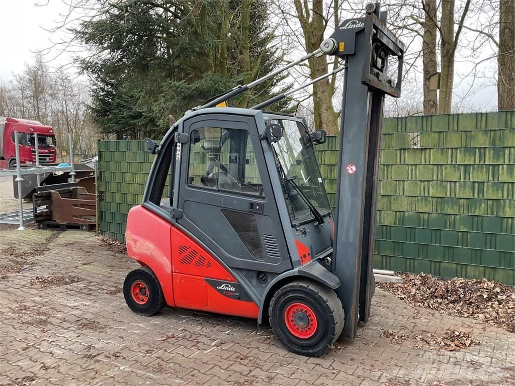 Linde H 30 D 02 EVO Chariots diesel