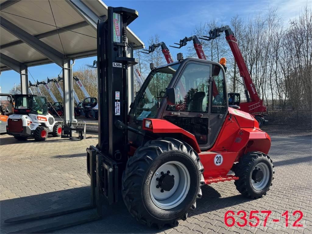 Manitou M 30 - 4 Chariot tout terrain