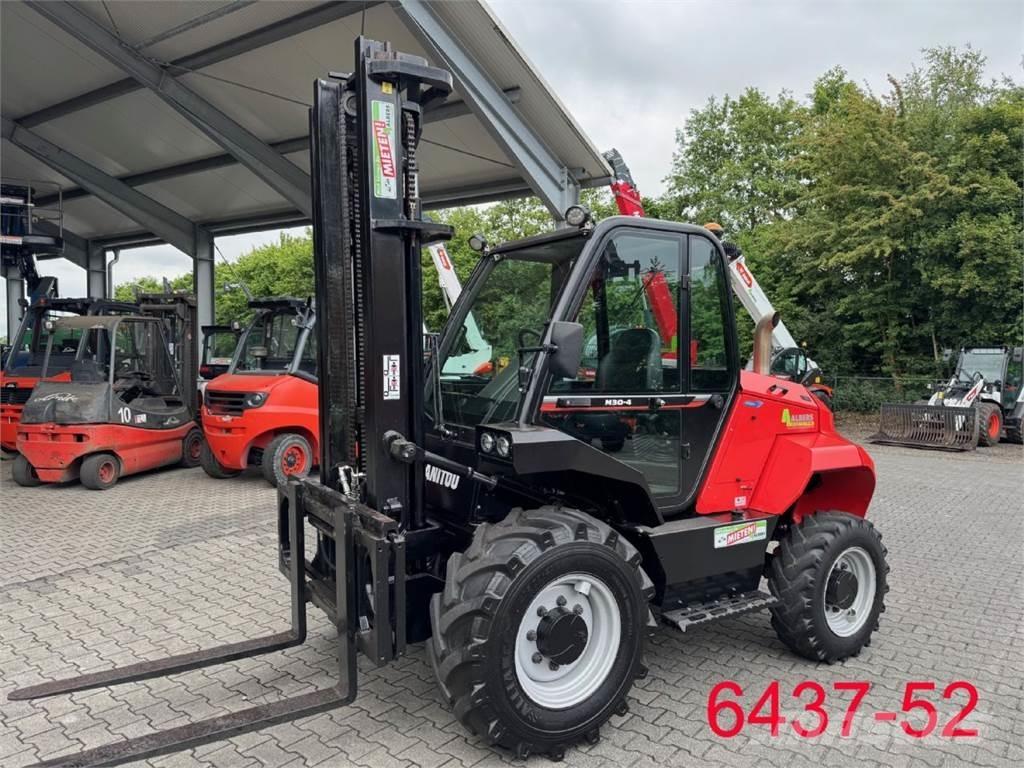 Manitou M 30 - 4 Chariot tout terrain