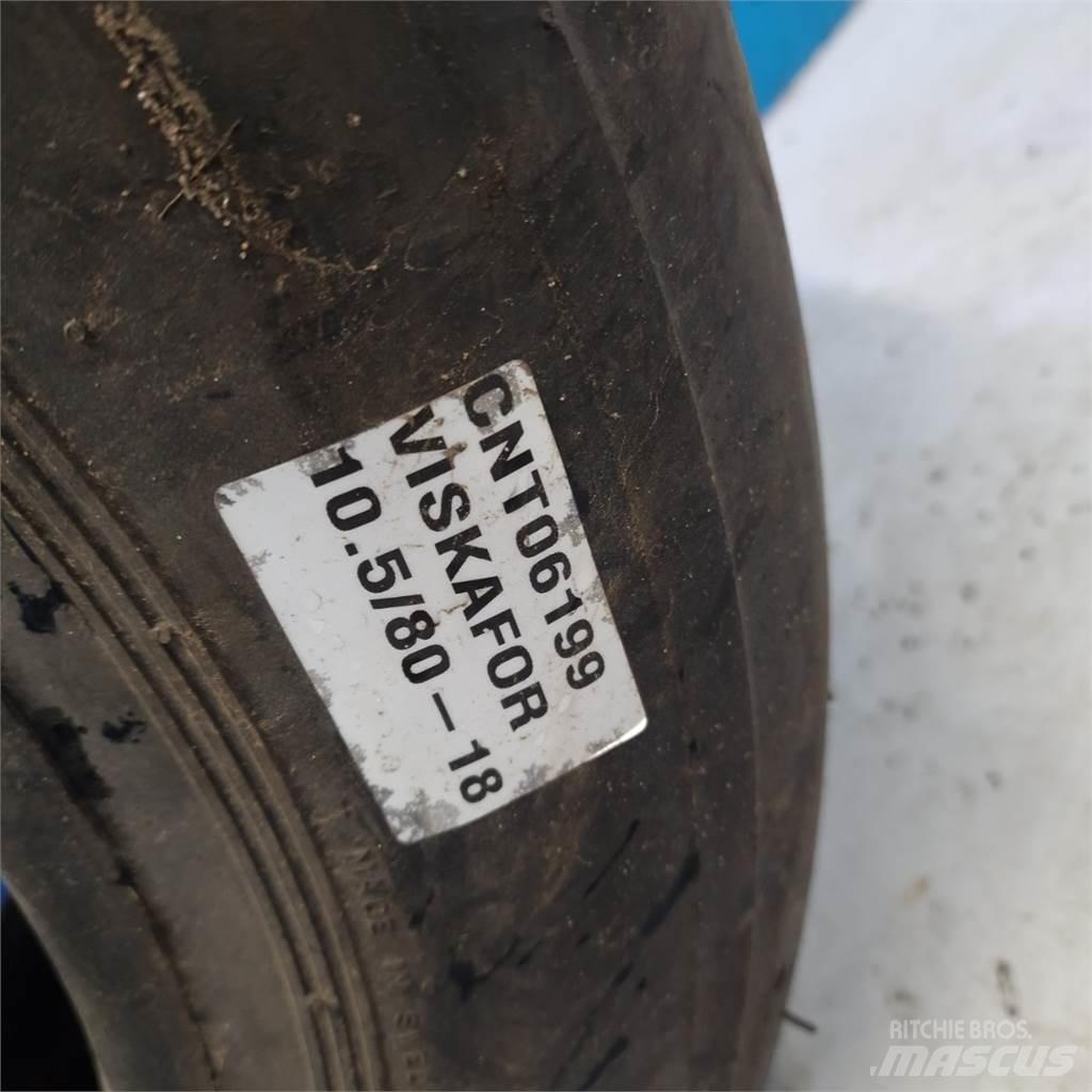  10.5/80-18 Pneus, roues et jantes