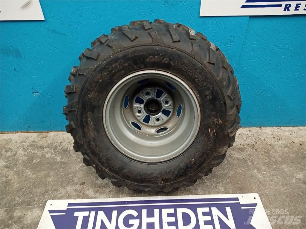  11 24x10-11 Pneus, roues et jantes