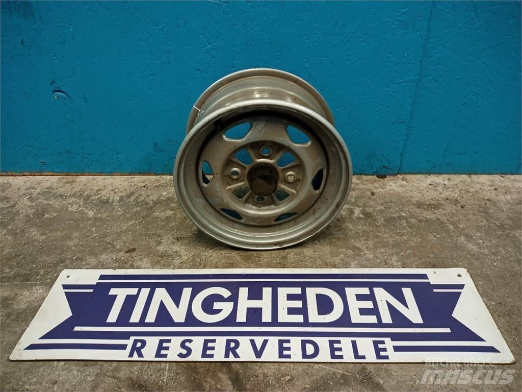  12 12x6.0AT Pneus, roues et jantes
