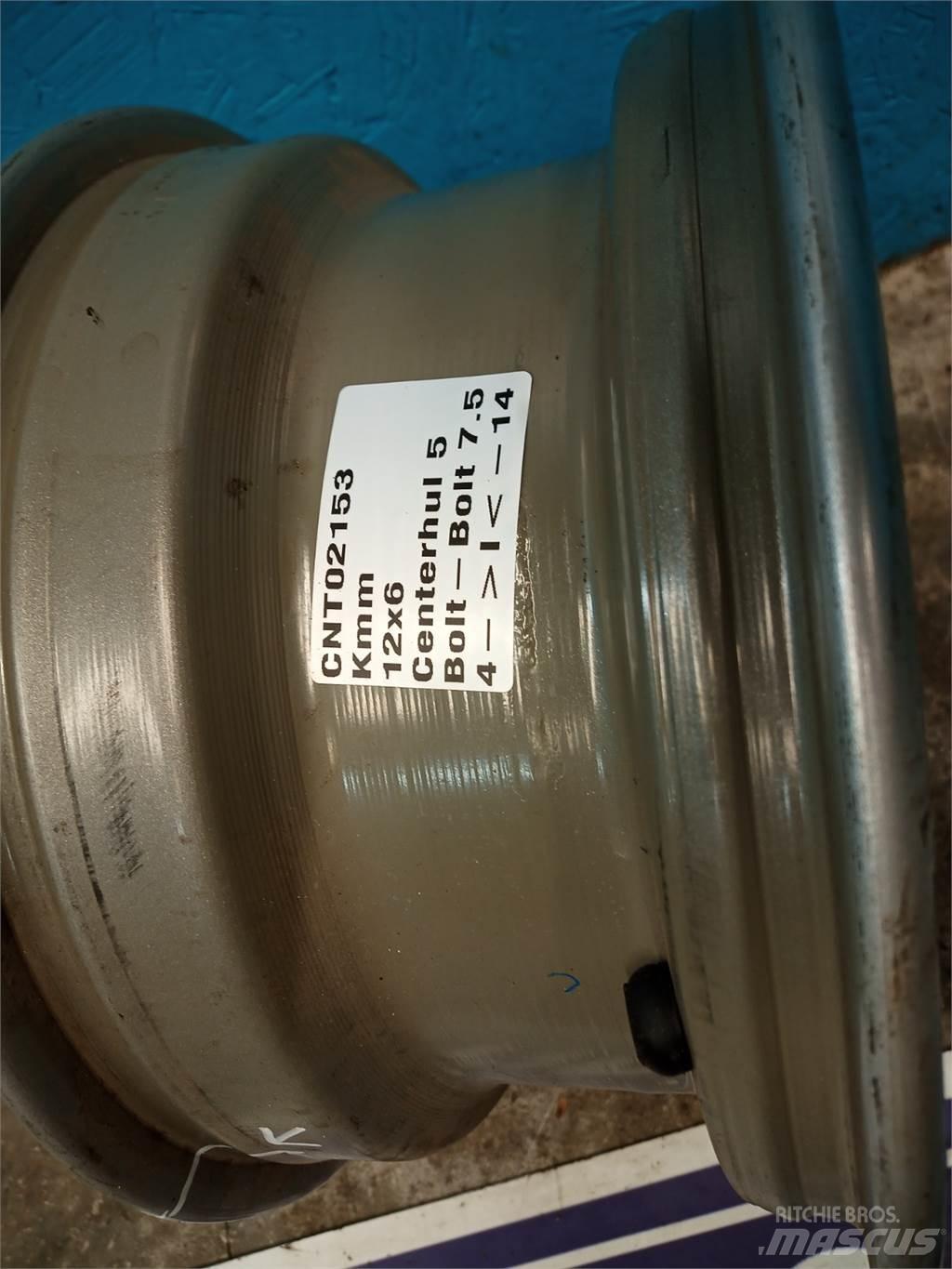  12 12x6.0AT Pneus, roues et jantes
