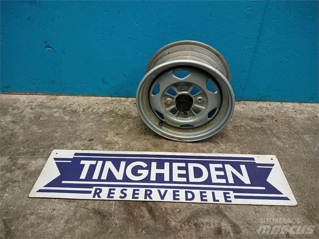  12 12x6.0AT Pneus, roues et jantes