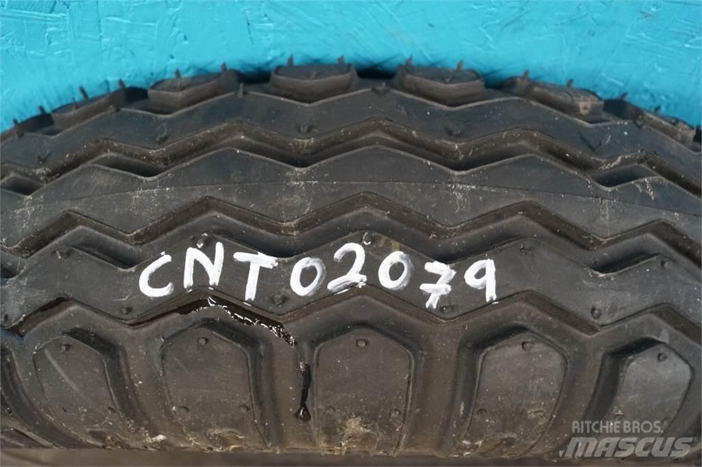  12 7.00-12 Pneus, roues et jantes