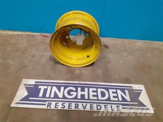  12'' 7.00x12 Pneus, roues et jantes