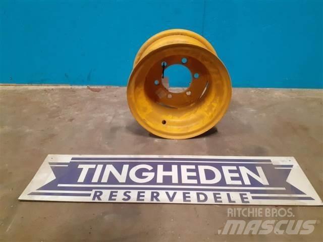  12'' 7.00x12 Pneus, roues et jantes