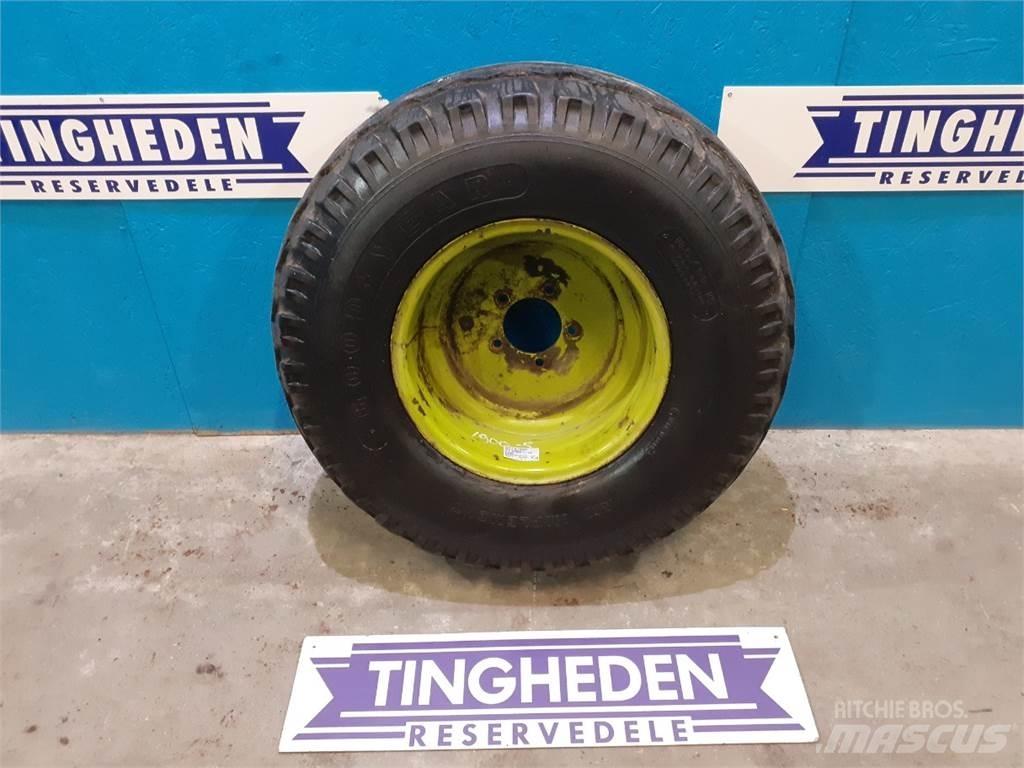  15 11.5/80-15 Pneus, roues et jantes