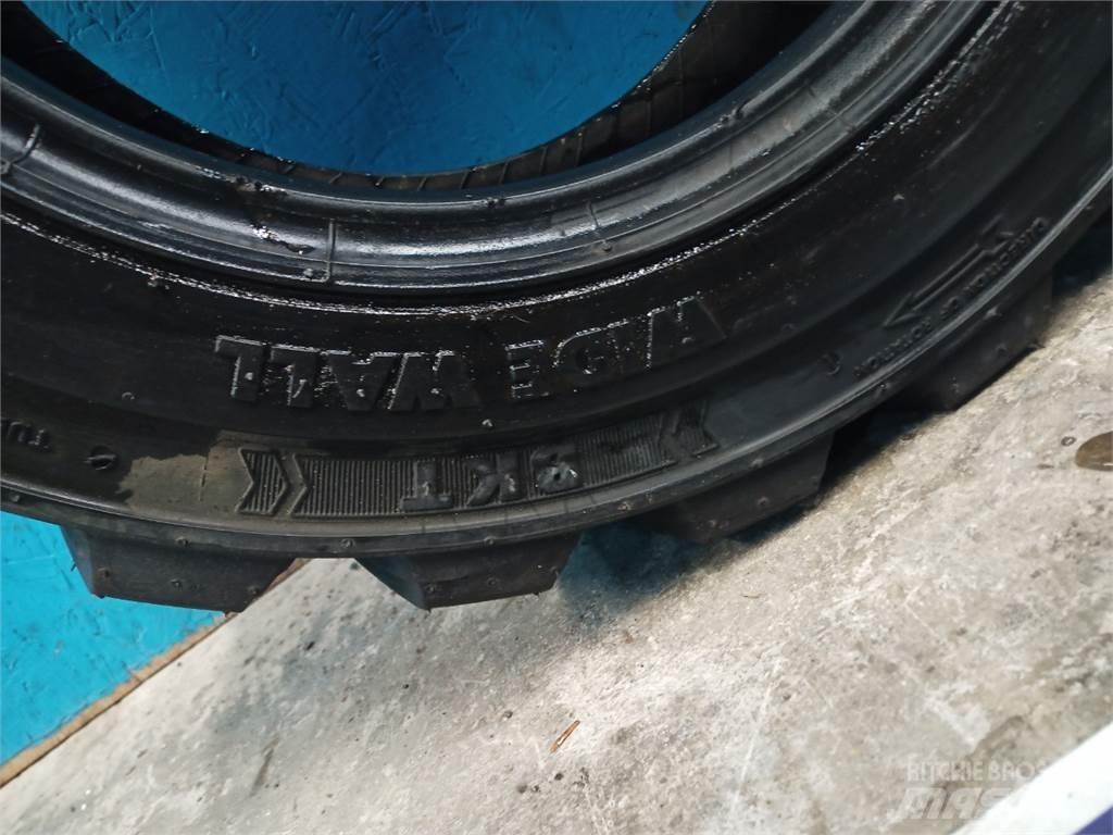  15 27X8.50-15 Pneus, roues et jantes