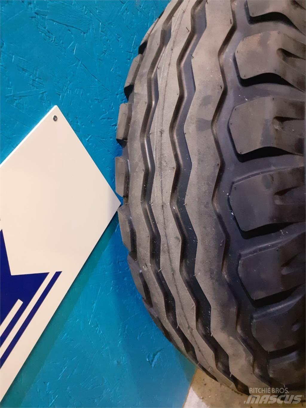  15.3 260/75-15.3 Pneus, roues et jantes