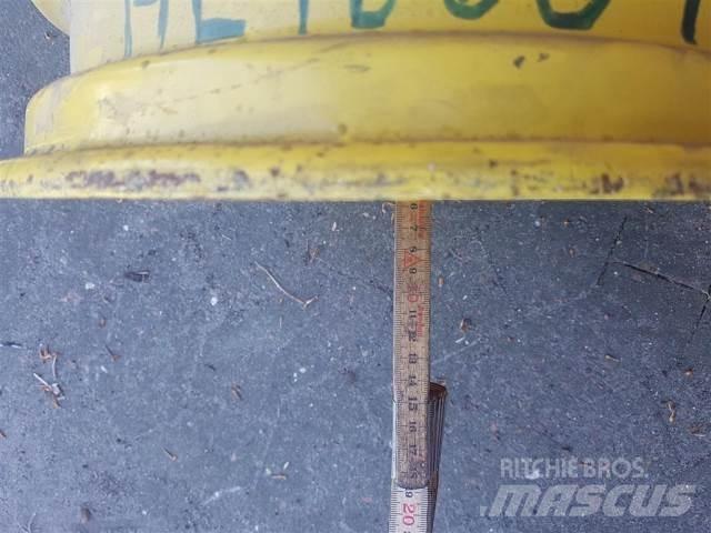  15 4x15 Pneus, roues et jantes