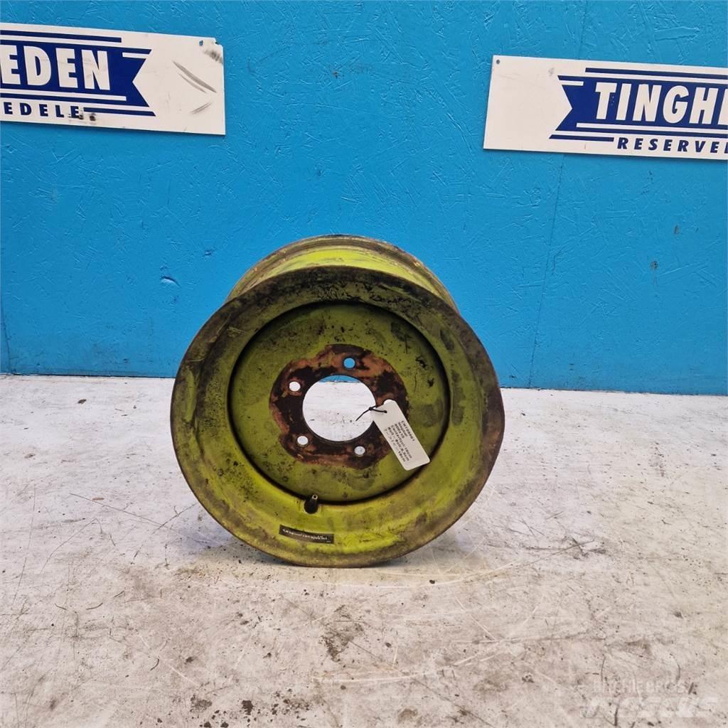  15 900x15 Pneus, roues et jantes