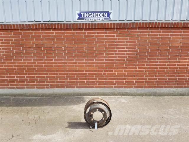  16 5.50FX16 Pneus, roues et jantes