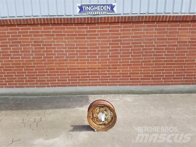  16 5.50FX16 Pneus, roues et jantes