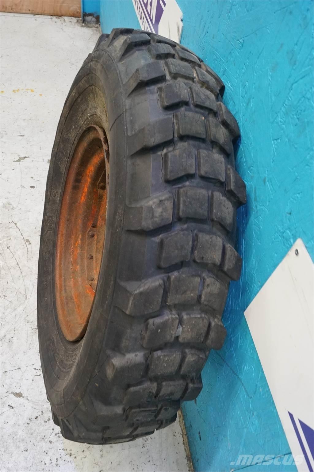  16 7.50R16 Pneus, roues et jantes