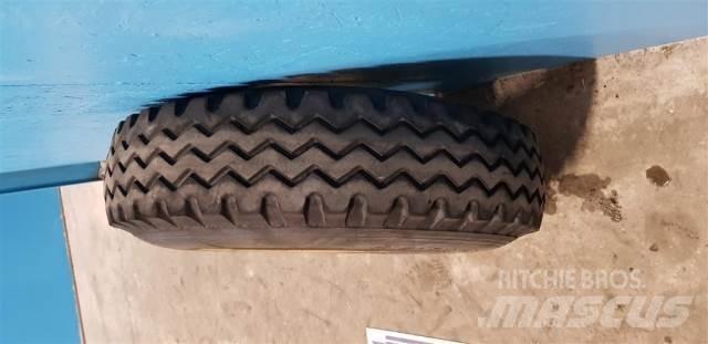  16 9.00R16 Pneus, roues et jantes