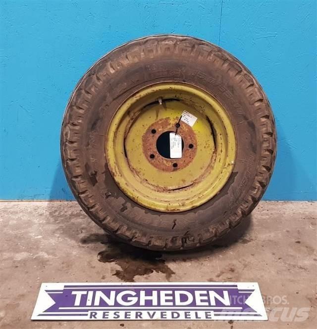  17 15.0/55-17 Pneus, roues et jantes