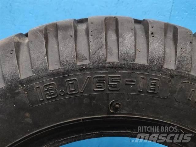  18 13,0/65-18 Pneus, roues et jantes