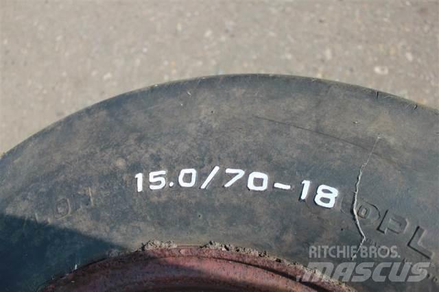  18 15.0/70-18 Pneus, roues et jantes