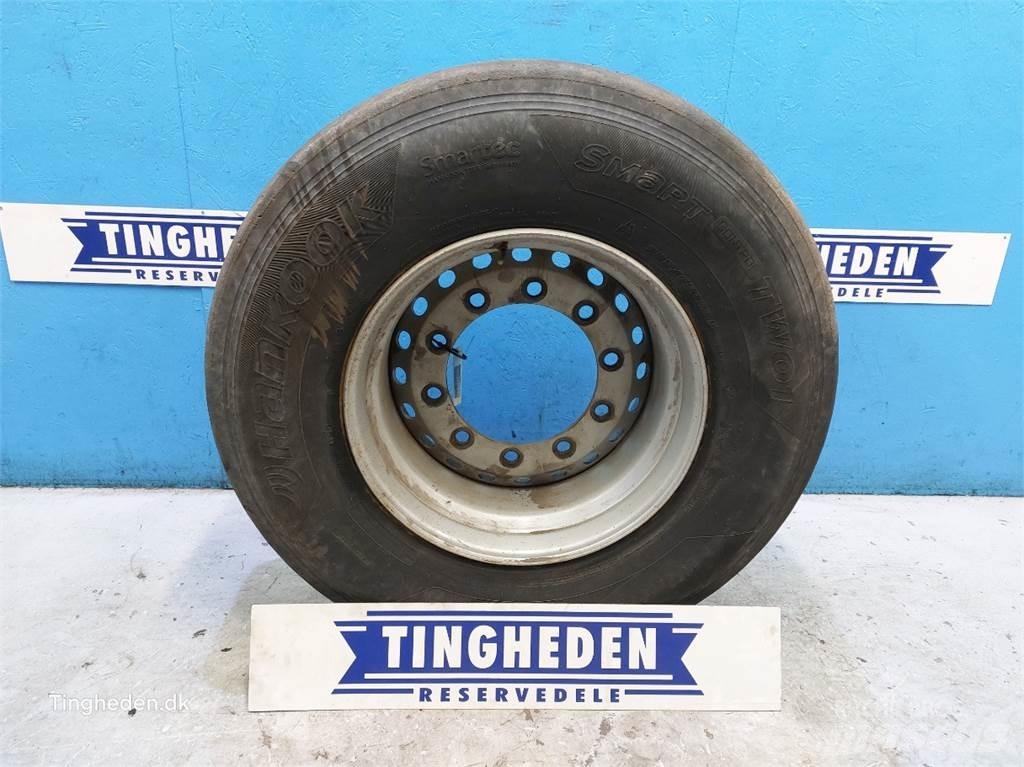  22.5 385/65-22.5 Pneus, roues et jantes