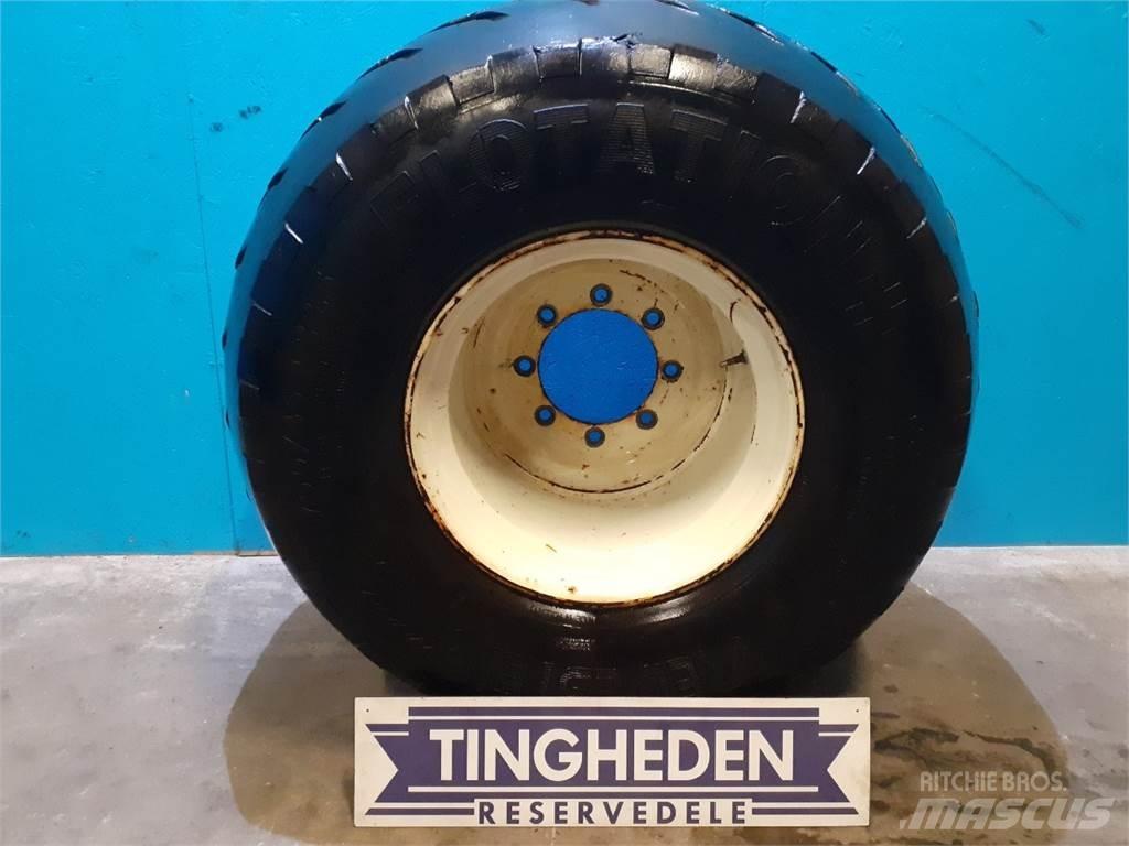  22.5 700/45-22,5 Pneus, roues et jantes