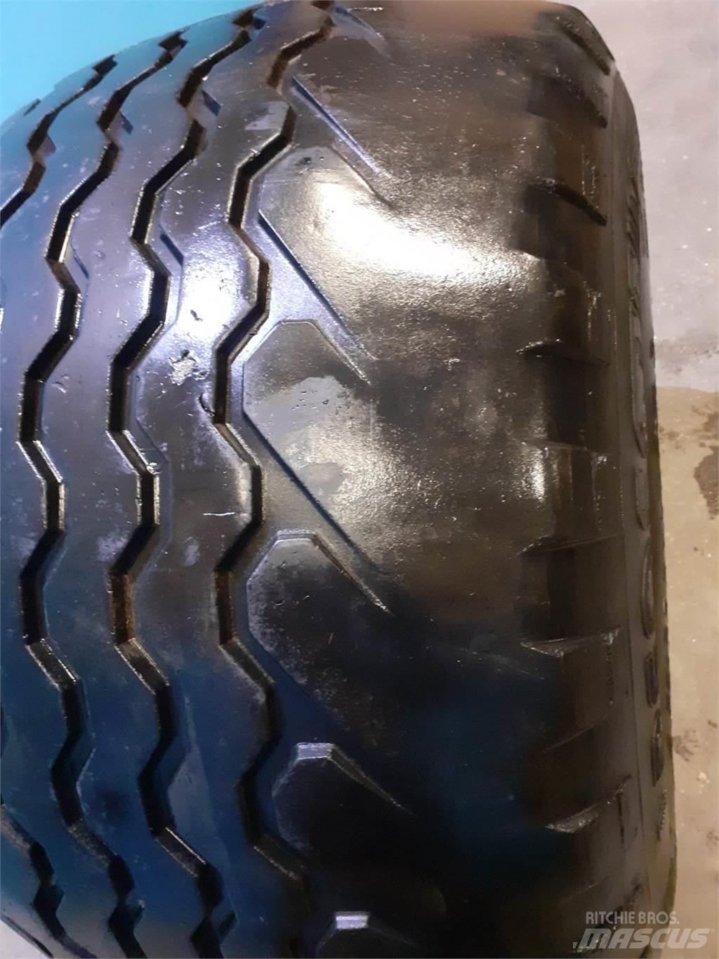  22.5 700/45-22,5 Pneus, roues et jantes