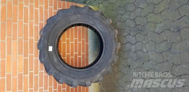  24 405/70-24 Pneus, roues et jantes