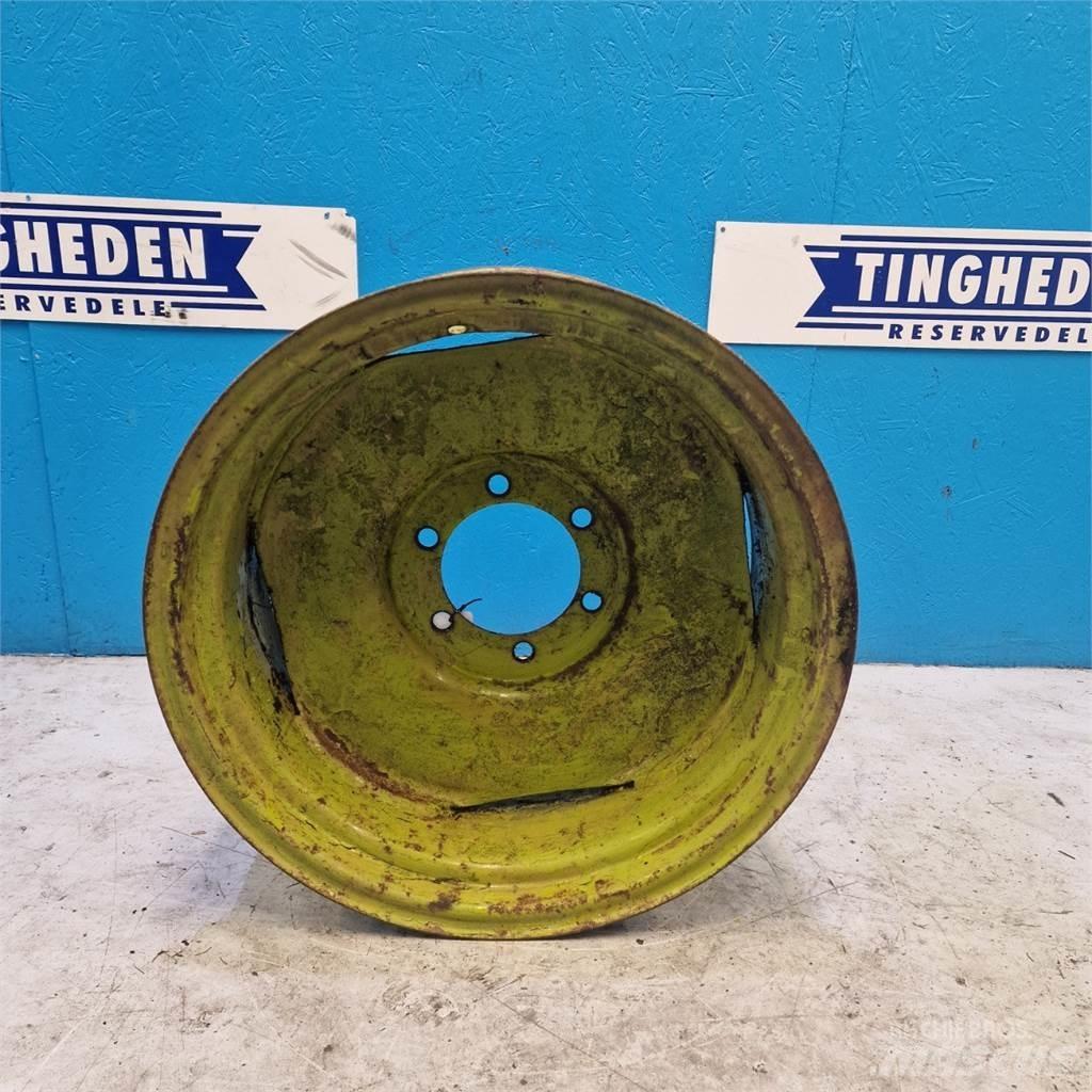  24 W10x24 Pneus, roues et jantes