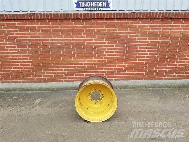 24 W15X24 Pneus, roues et jantes