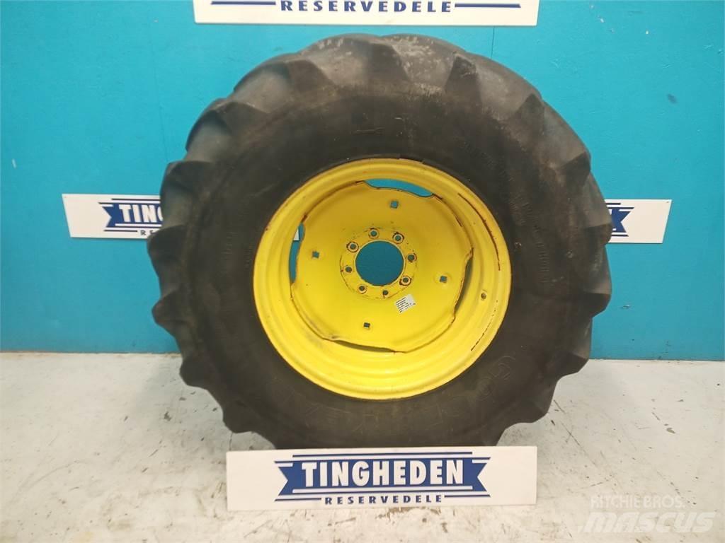  26 16.9R26 Pneus, roues et jantes