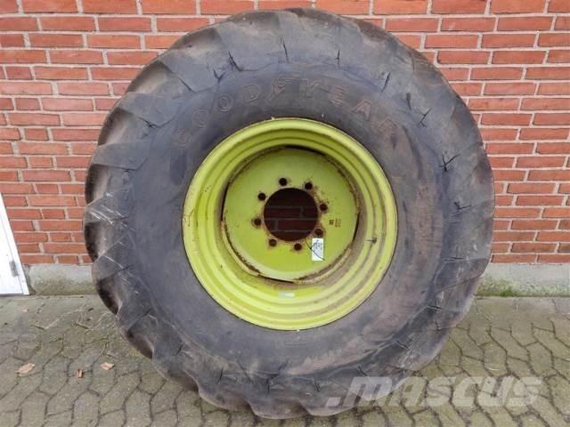  26 23.1/18-26 Pneus, roues et jantes