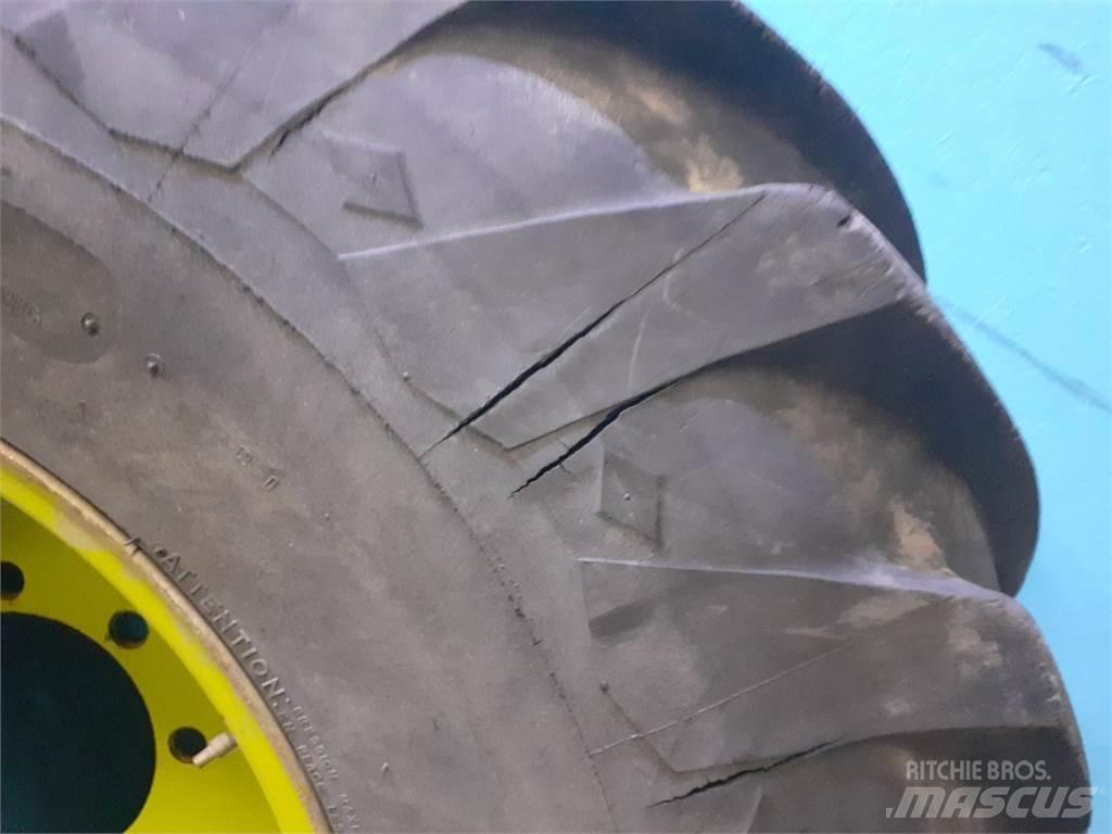  26 23.1-26 Pneus, roues et jantes