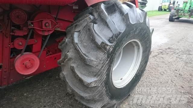  26 28L-26 Pneus, roues et jantes