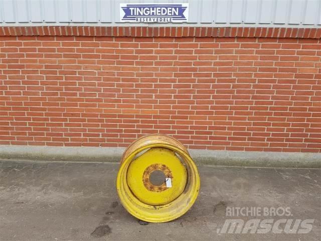  26 DW12X26 Pneus, roues et jantes