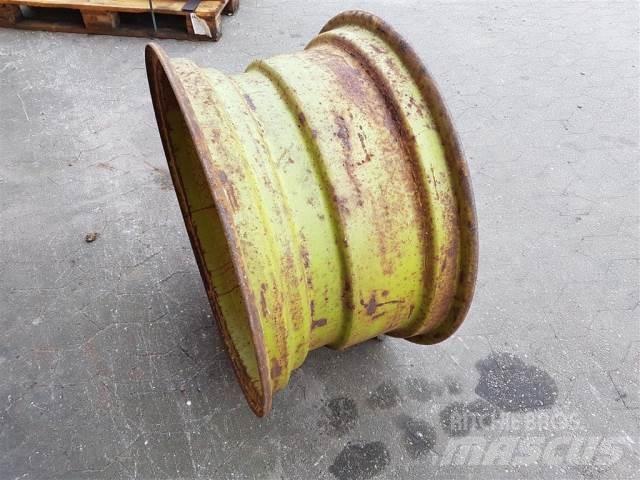  26 DW14X26 Pneus, roues et jantes