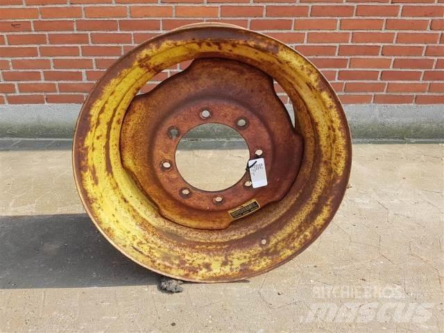  26 DW16X26 Pneus, roues et jantes