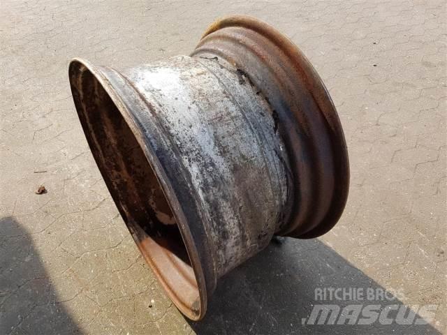  26 DW16X26 Pneus, roues et jantes