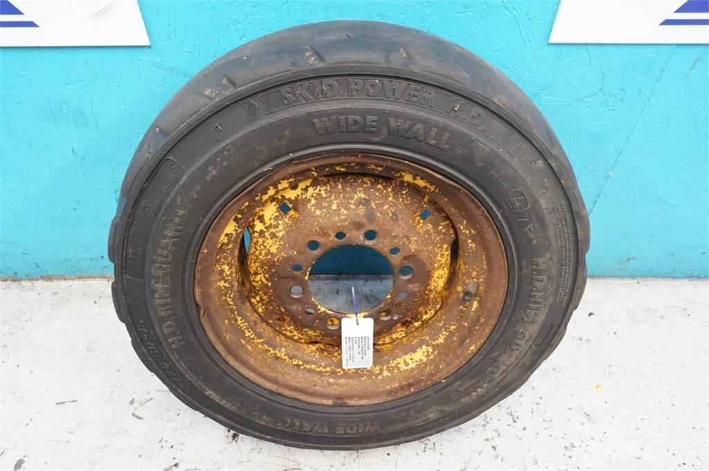  27X8.50-15 Pneus, roues et jantes