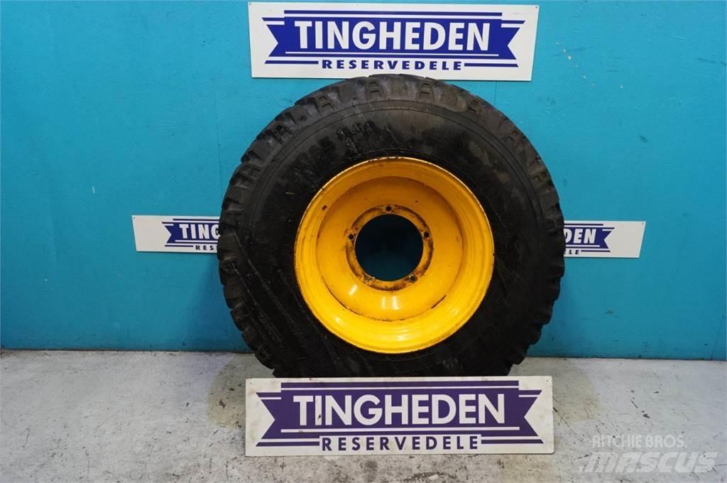  28 440/80R28 Pneus, roues et jantes