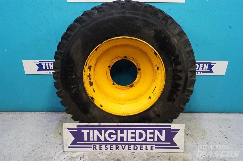  28 440/80R28 Pneus, roues et jantes