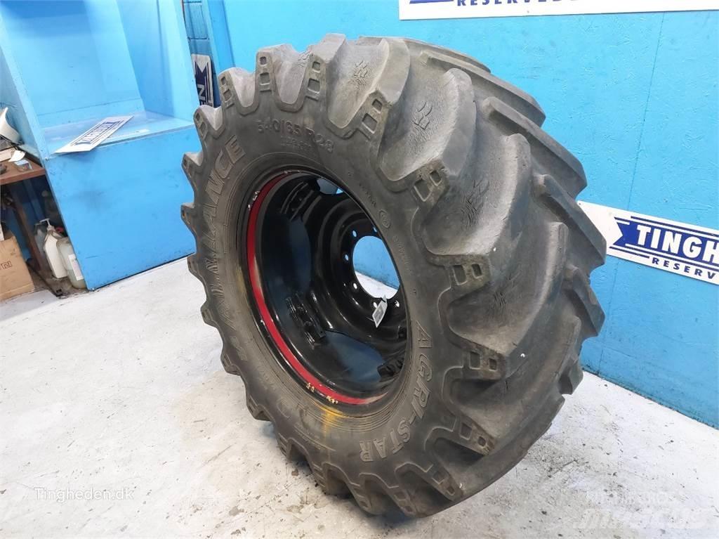  28 540/65-R28 Pneus, roues et jantes