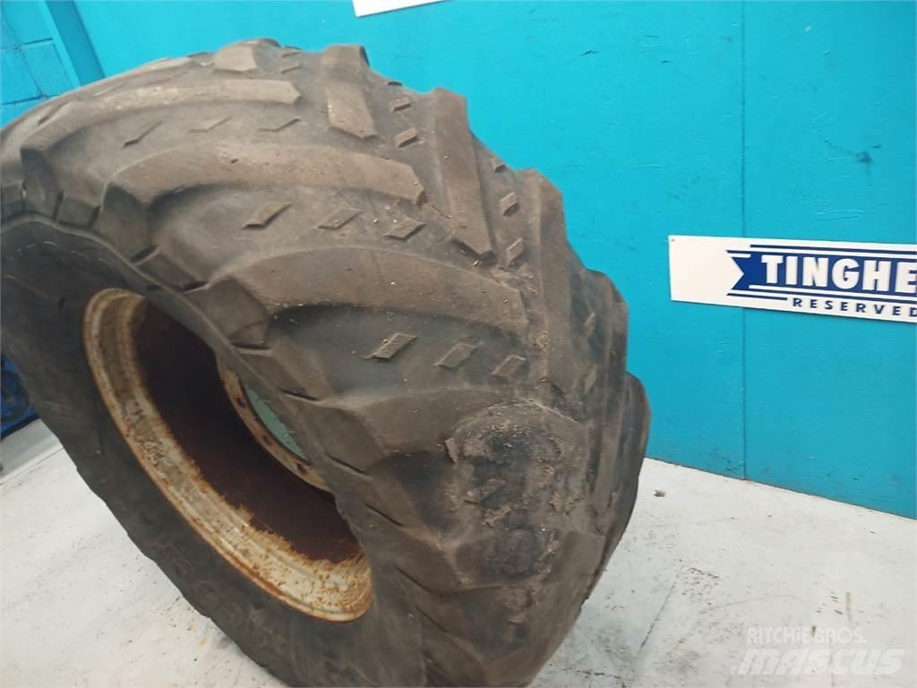  28 540/65R28 Pneus, roues et jantes