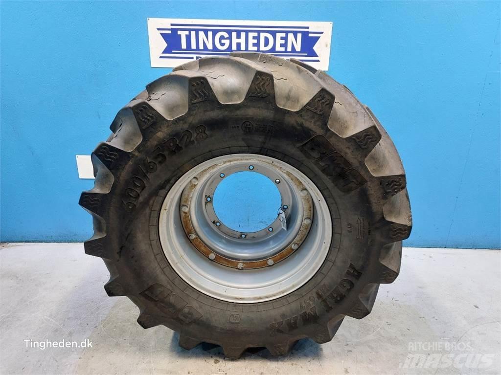  28 600/65R28 Pneus, roues et jantes