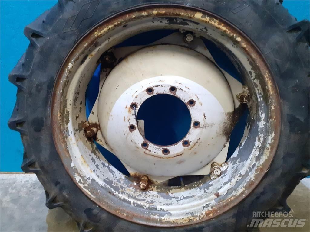  28 9.5R28 Pneus, roues et jantes