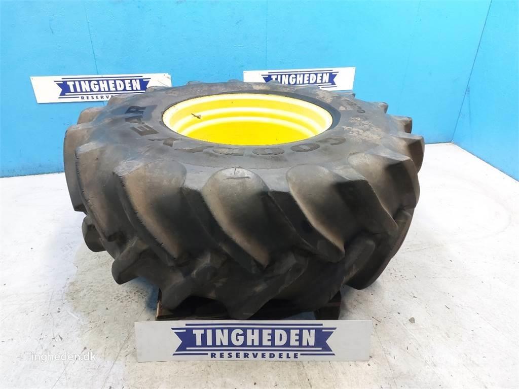  32 650/75 R32 Pneus, roues et jantes